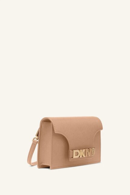 AVRIL WALLET ON A ST