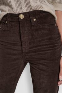 DKNY Men's HIGH-RISE BOOTCUT PANT - Image 5