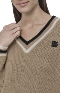 SHAKER STITCH V NECK